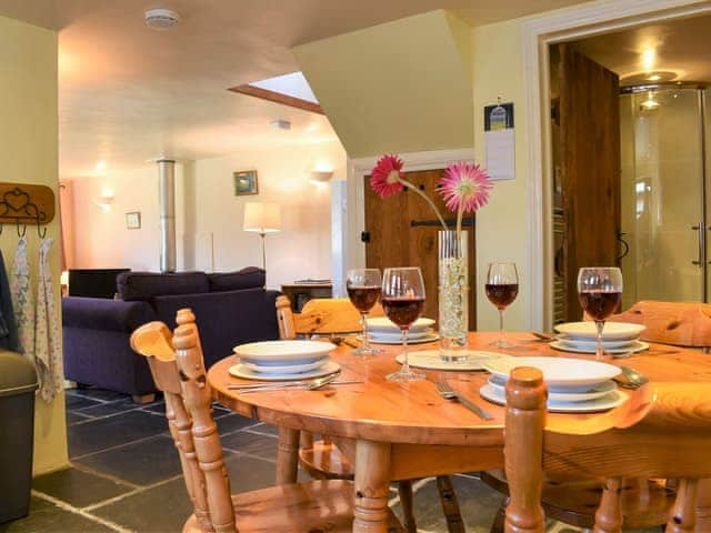 Dining Area | Crofter&rsquo;s Barn, Brentor