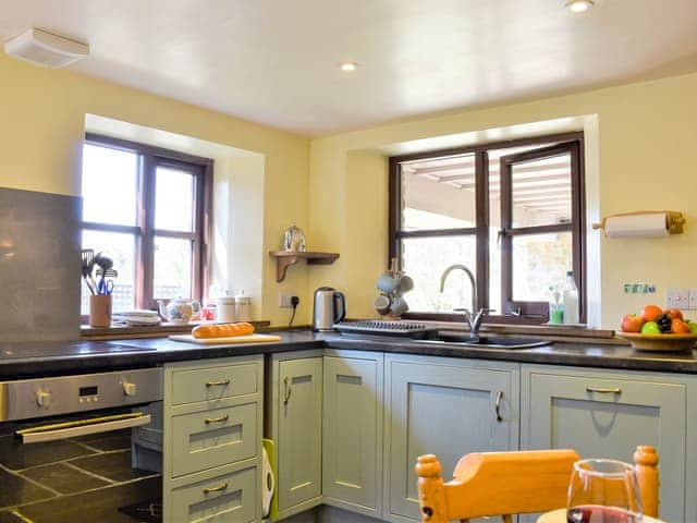 Kitchen | Crofter&rsquo;s Barn, Brentor