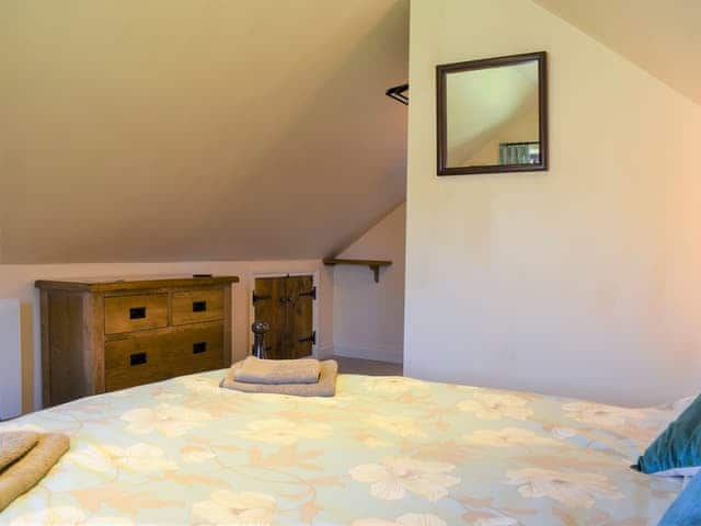 Double bedroom | Crofter&rsquo;s Barn, Brentor