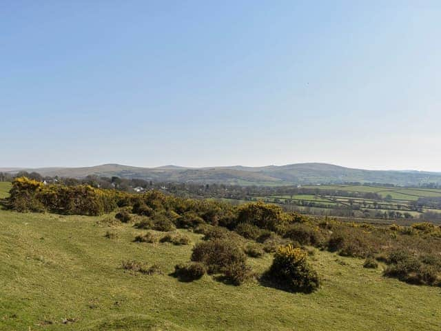 Surrounding area | Crofter&rsquo;s Barn, Brentor