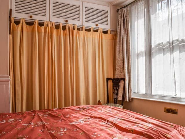 Double bedroom | King&rsquo;s Cottage, Wallingford
