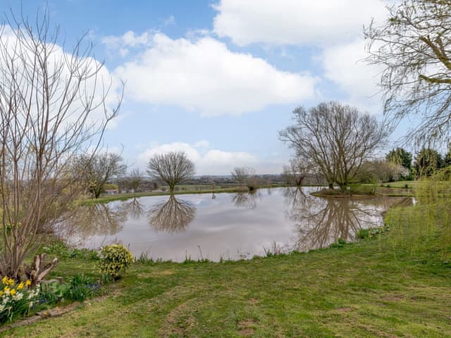 Garden and grounds | Cottage 6 - Willow Lakes, Ashby cum Fenby