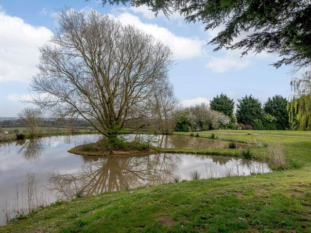 Garden and grounds | Cottage 6 - Willow Lakes, Ashby cum Fenby