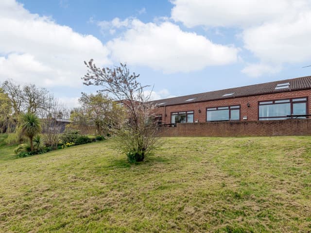 Exterior | Cottage 7 - Willow Lakes, Ashby cum Fenby