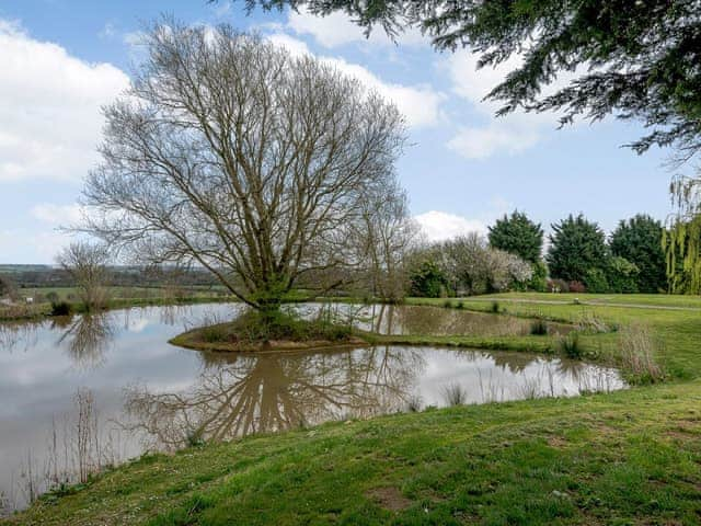 Garden and grounds | Cottage 7 - Willow Lakes, Ashby cum Fenby