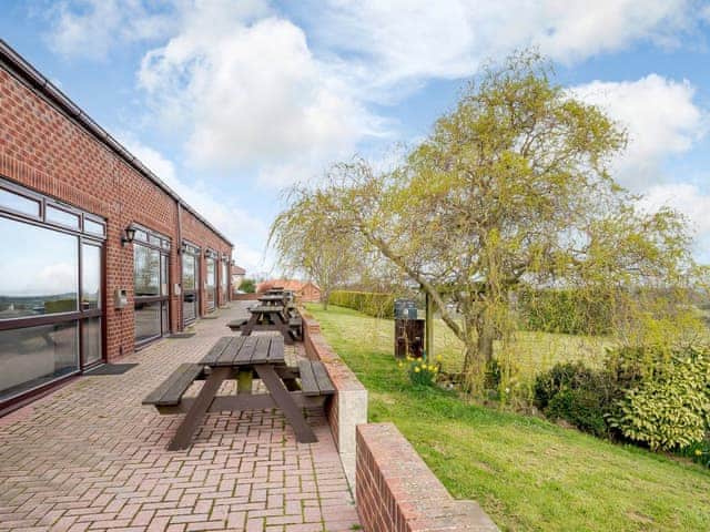 Terrace | Cottage 8 - Willow Lakes, Ashby cum Fenby
