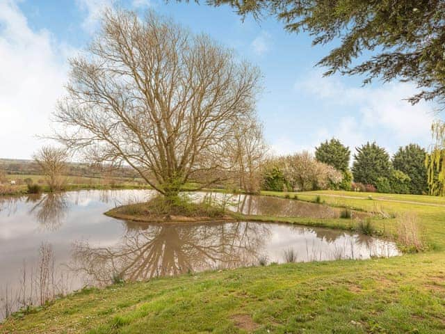 Garden and grounds | Cottage 2 - Willow Lakes, Ashby cum Fenby