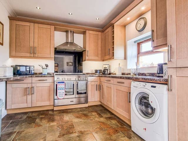 Kitchen | Whitney Cottage, Horton