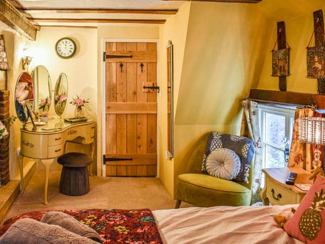 Double bedroom | Shoemakers Cottage, Halesworth