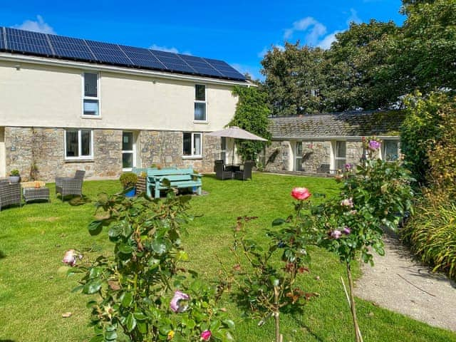 Exterior | Higher Trewithen/The Dairy - Higher Trewithen Holiday Cottages, Sithians