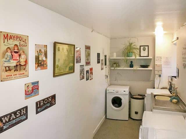 Laundry Room | Higher Trewithen Holiday Cottages, SithiansSithians, ne