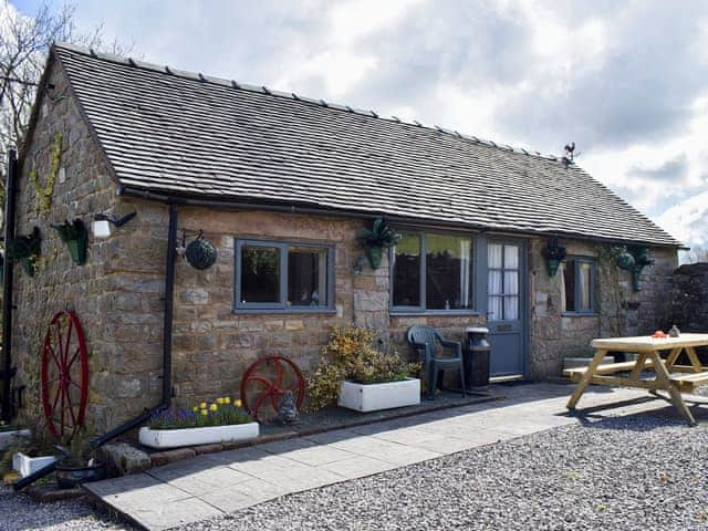 Exterior | Stable Cottage - Broomyshaw Farm, Leek