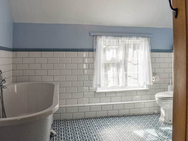 Bathroom | Hollywell Cottages, Ashbourne