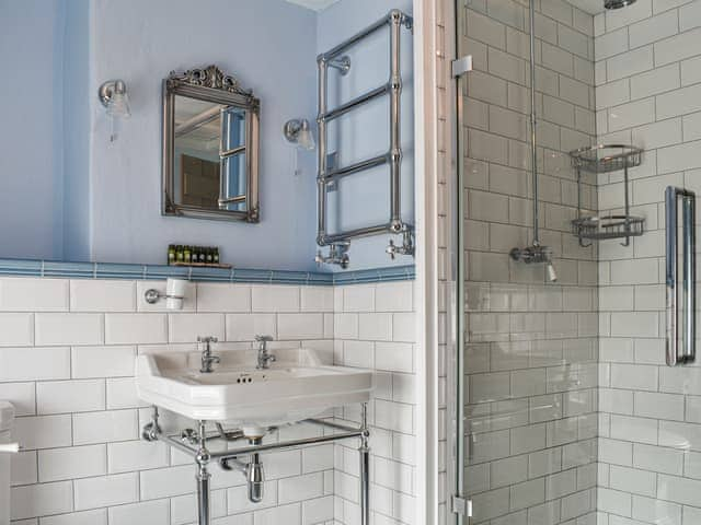 Bathroom | Hollywell Cottages, Ashbourne