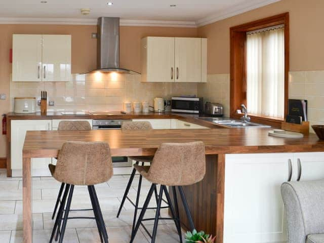 Kitchen area | George&rsquo;s Gaff - The Laurels, Near Skegness