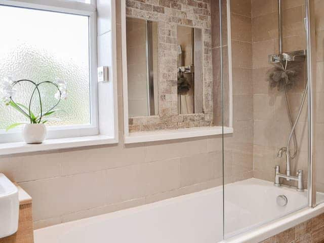 Bathroom | The Sycamores, Hunmanby, near Filey