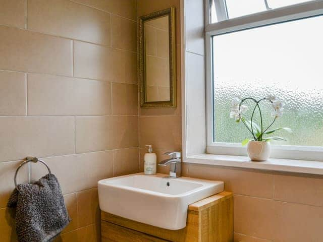 Bathroom | The Sycamores, Hunmanby, near Filey