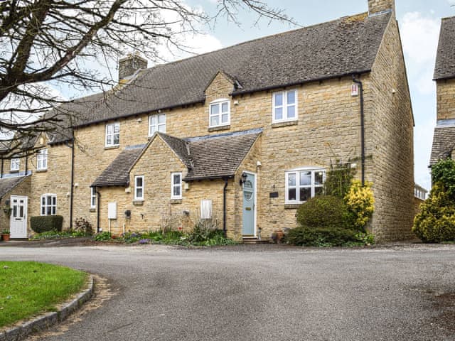 Exterior | Primrose Cottage, Little Rissington, near Bourton on the Water