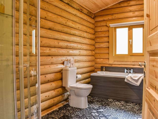 Bathroom | Arbeia Lodge - Vindomora Country Lodges, Ebchester, near Consett