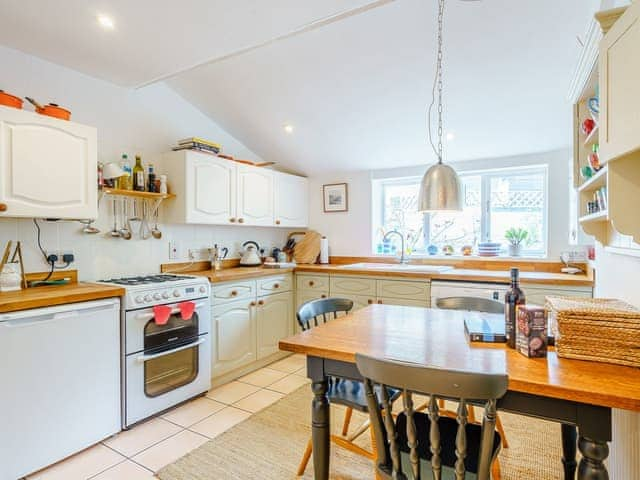 Kitchen | Middle House, Steyning