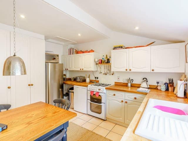 Kitchen | Middle House, Steyning