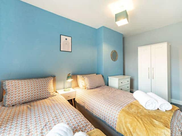 Twin bedroom | Cygnet Cottage, Seahouses