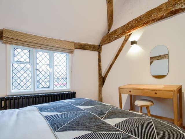 Double bedroom | 3 Priory Row - Priory Cottages, Coventry