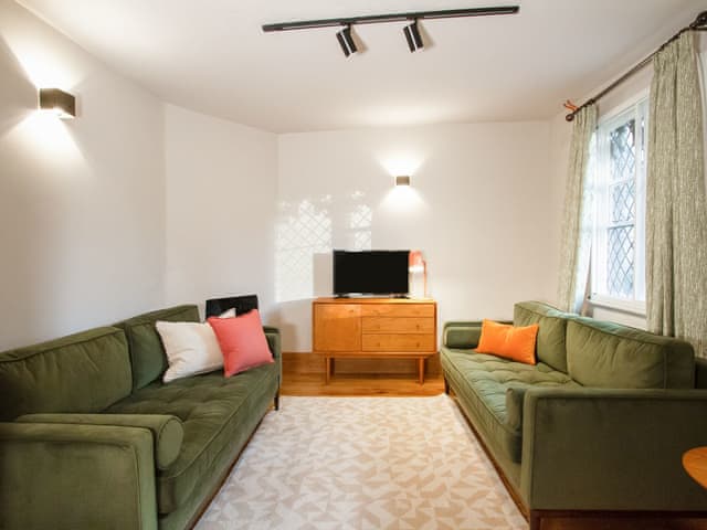 Living room | 4 Priory Row - Priory Cottages, Coventry