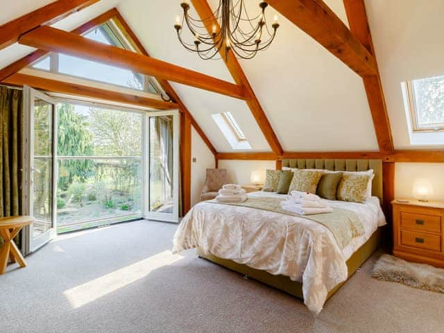 Double bedroom | Granary Barn - Wash Farm Barns, Banham