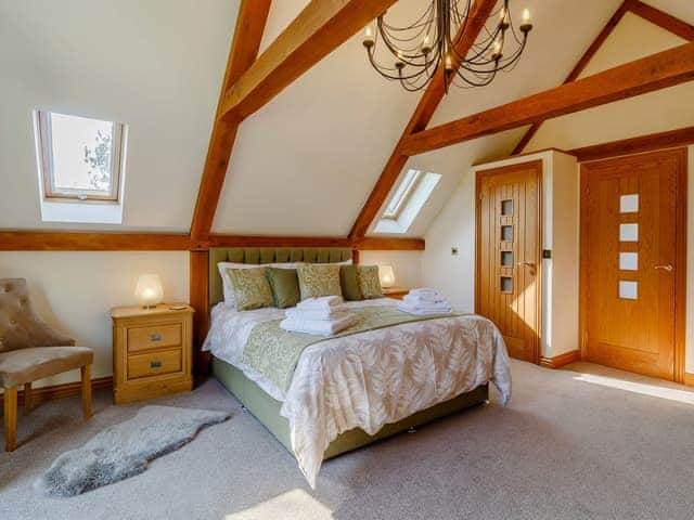 Double bedroom | Granary Barn - Wash Farm Barns, Banham