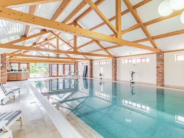 Swimming pool | Cedar Barn - Wash Farm Barns, Banham