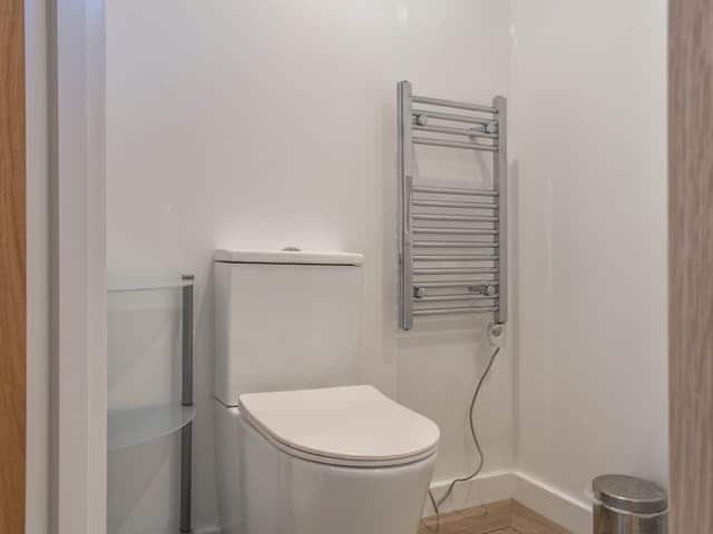 Shower room | Sunny South Lodge, Sandown