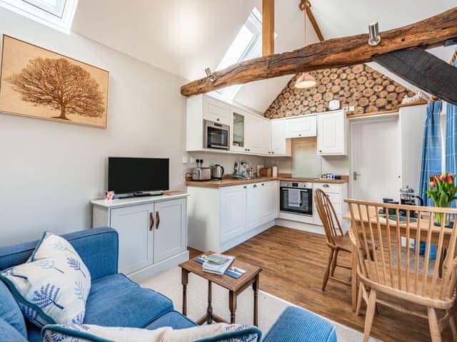 Open plan living space | The Old Workshop, West Chiltington