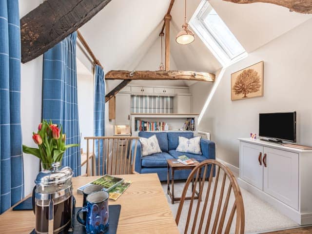 Open plan living space | The Old Workshop, West Chiltington