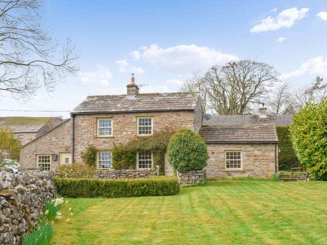 Exterior | Alpine Cottage, Carperby, Leyburn