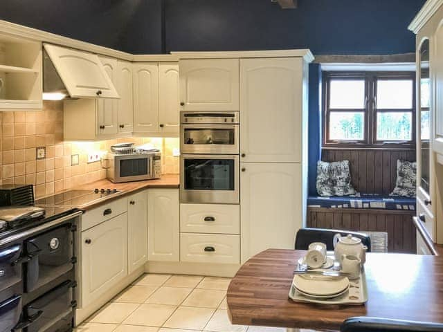 Kitchen | Woods Close - Sanctuary Farm Cottages, Morwenstow, near Bude