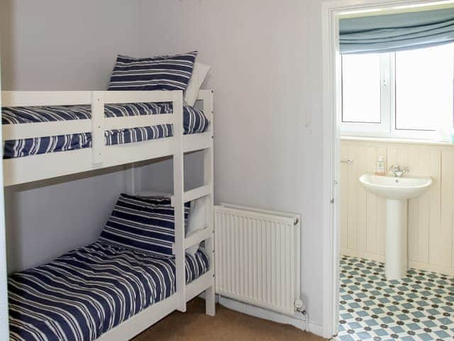 Bunk bedroom | Ladysmith, Brandesburton, near Hornsea