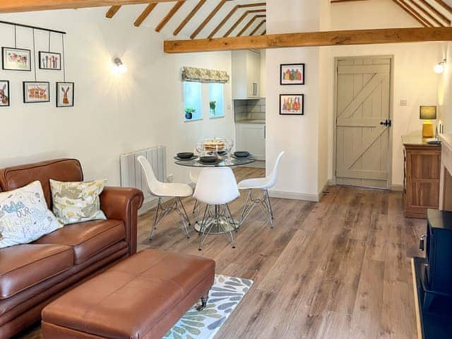 Open plan living space | Hop Cottage, Sellindge, near Folkestone