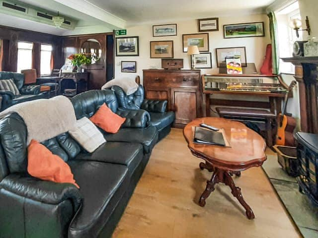 Living room | ByewaysRailway Carriage, Selsey