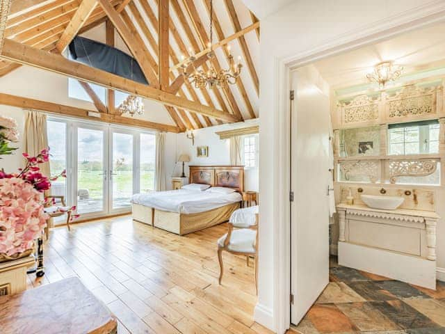 Double bedroom | Mill House on the Brooks, Hardham