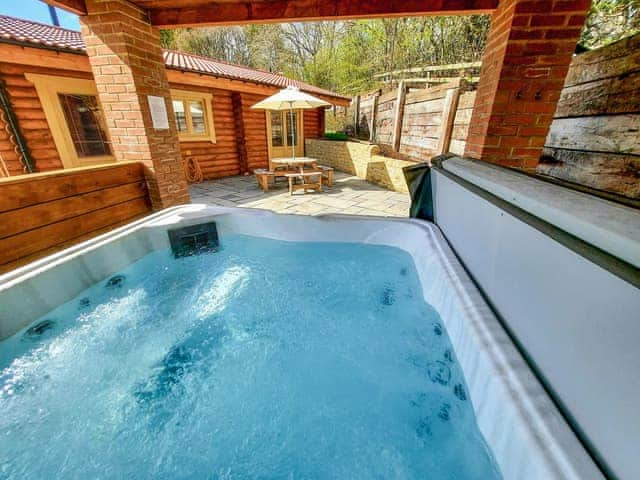 Hot tub | Arbeia Lodge - Vindomora Country Lodges, Ebchester, near Consett