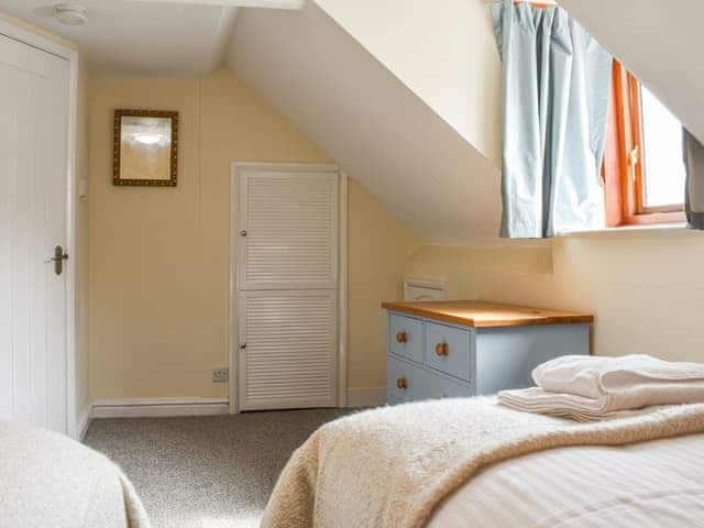 Twin bedroom | Pilchard Cottage, Scarborough