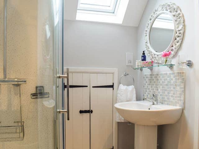 Shower room | Little Bank Cottage, Richards Castle, near Ludlow