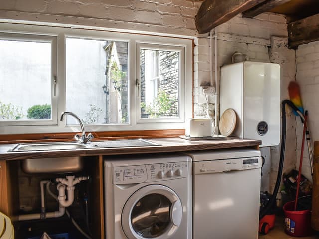 Utility room | Stable Cottage - Yew Tree Cottage & Stable Cottage, Windermere