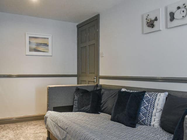 Single bedroom | Brookside House, Pickering