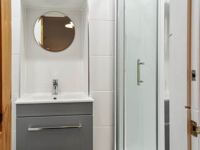 Shower room | Holly Hideaway, Windermere and Troutbeck Bridge