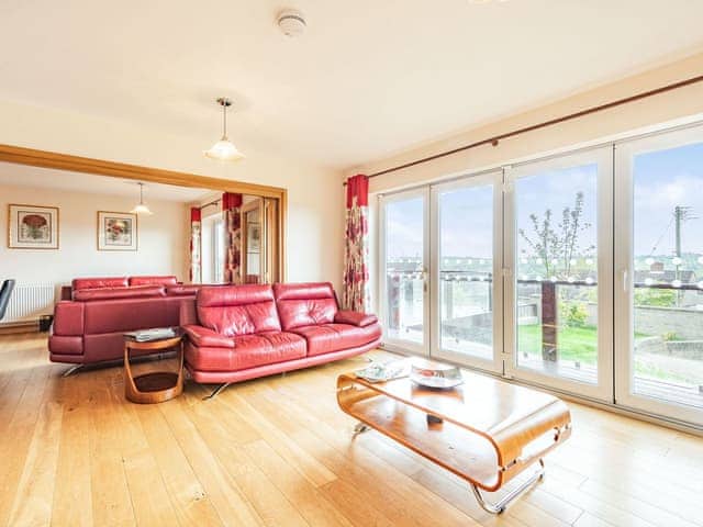Living room | Paradise, Cinderford