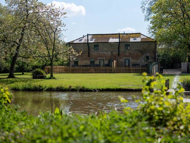 Garden | Tack Room - Garden House Cottages, Market Stainton, near Market Rasen