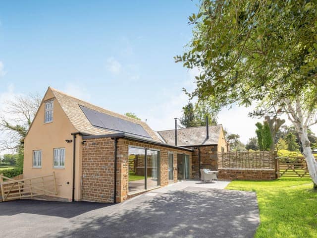 Exterior | The Tack Room - Castle Chase Cottages, Ayston, Nr Uppingham