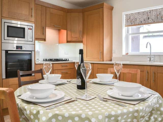 Kitchen/diner | Six The Hollies, Keswick